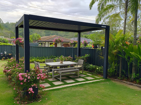 How to Design a Courtyard-Style Home for Hot Summers and Cold Winters